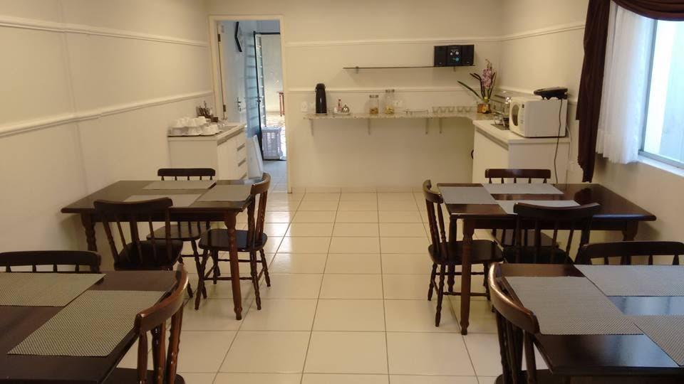 Branca - Petar Hotel Apiai